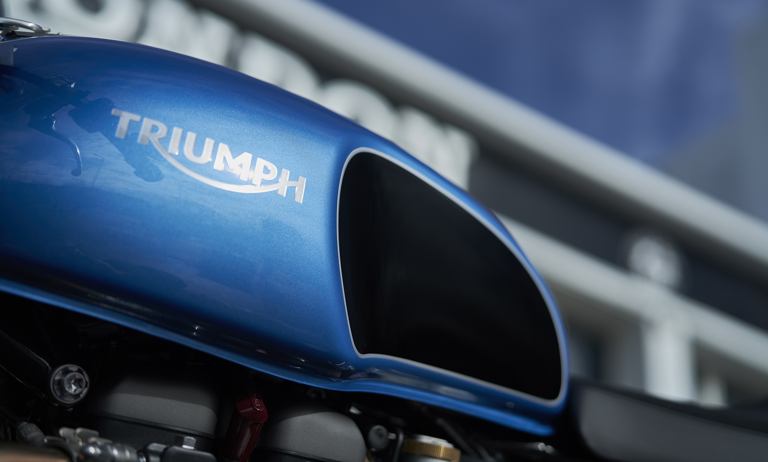 Triumph Thruxton Rs Ton Up (3)