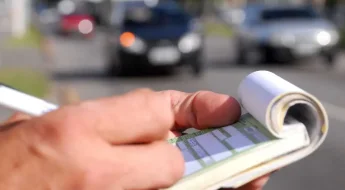 Descumprir as regras do rodízio gera multa e quatro pontos na CNH