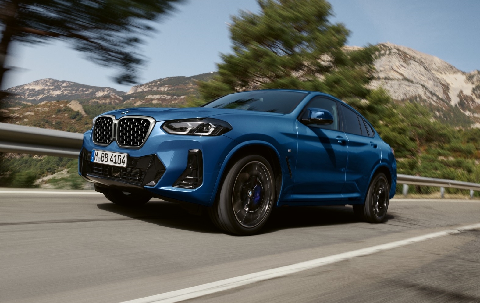P90446543 Lowres New Bmw X4 Xdrive 30