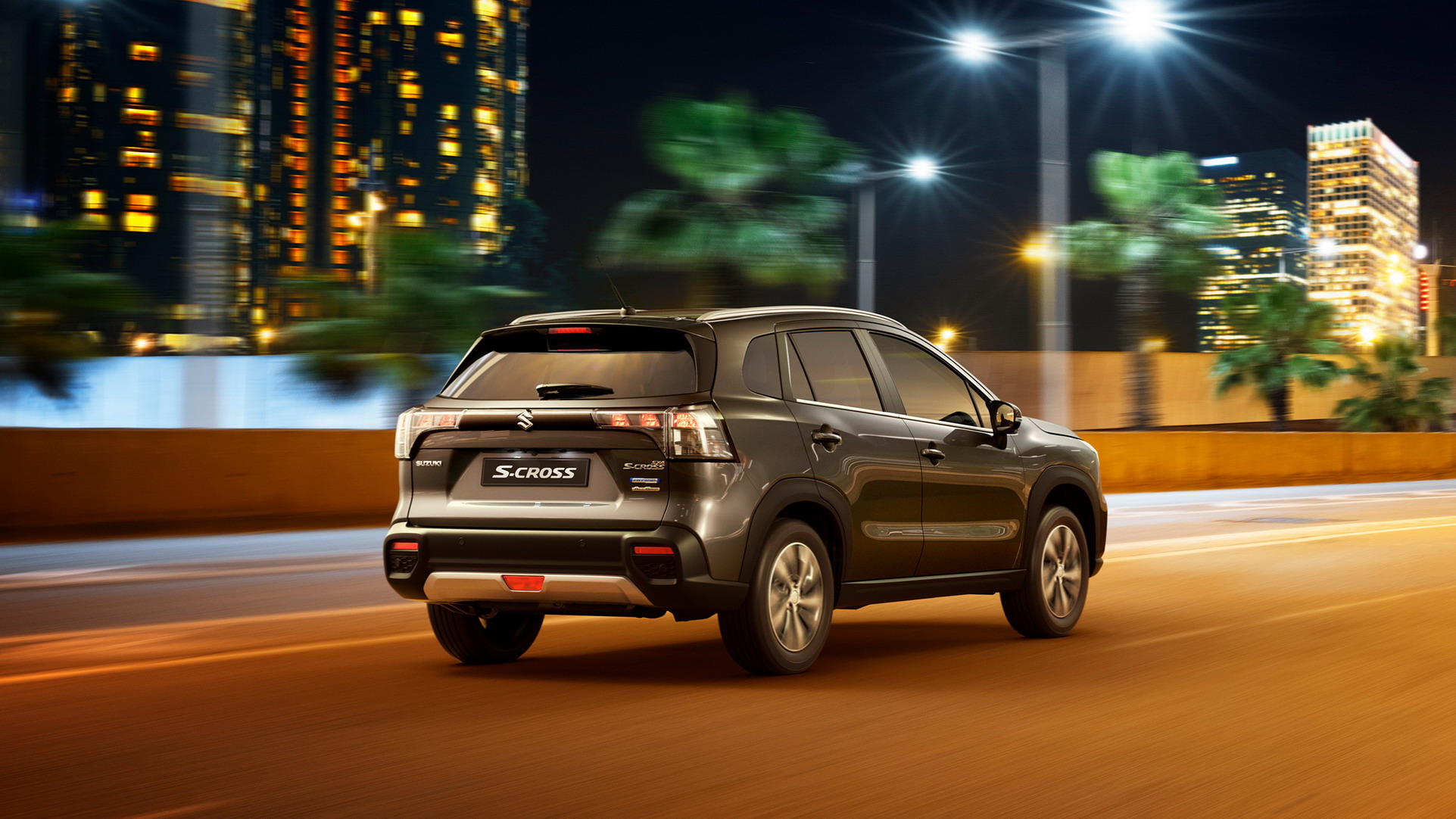 2022 Suzuki S Cross 10