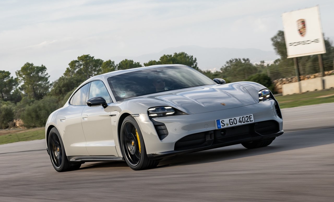 Porsche Taycan Gts