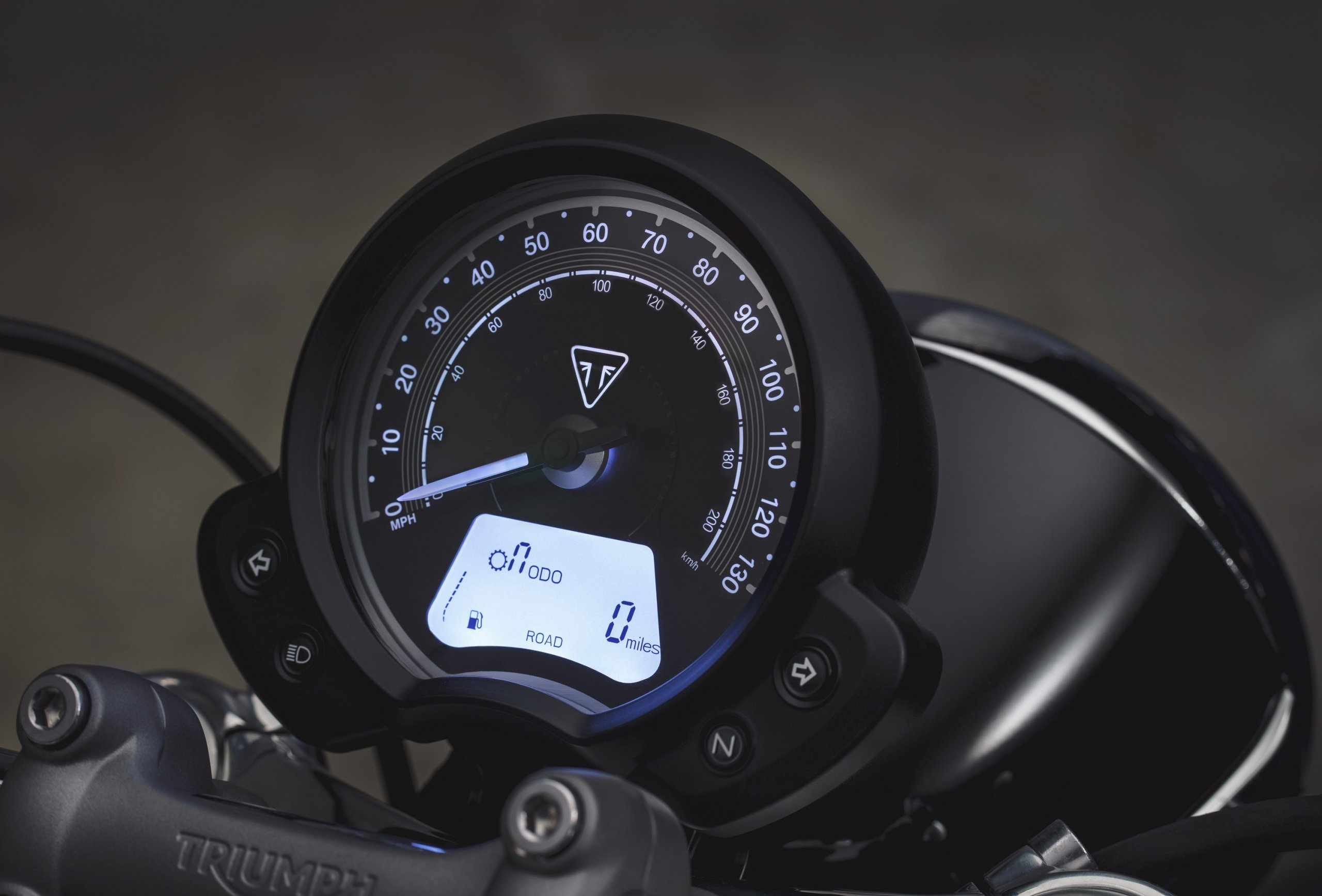Triiumph Speedmsater 1.200 5