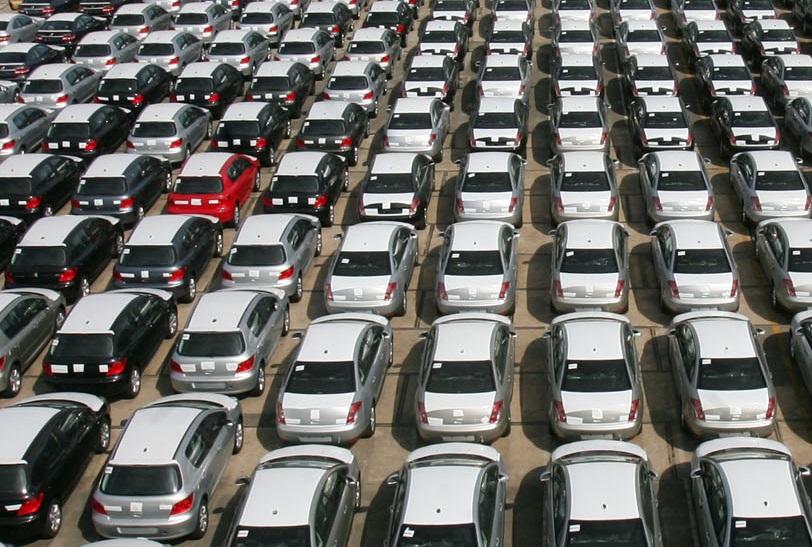 Veículos Em Terminal Portuário Do Rio