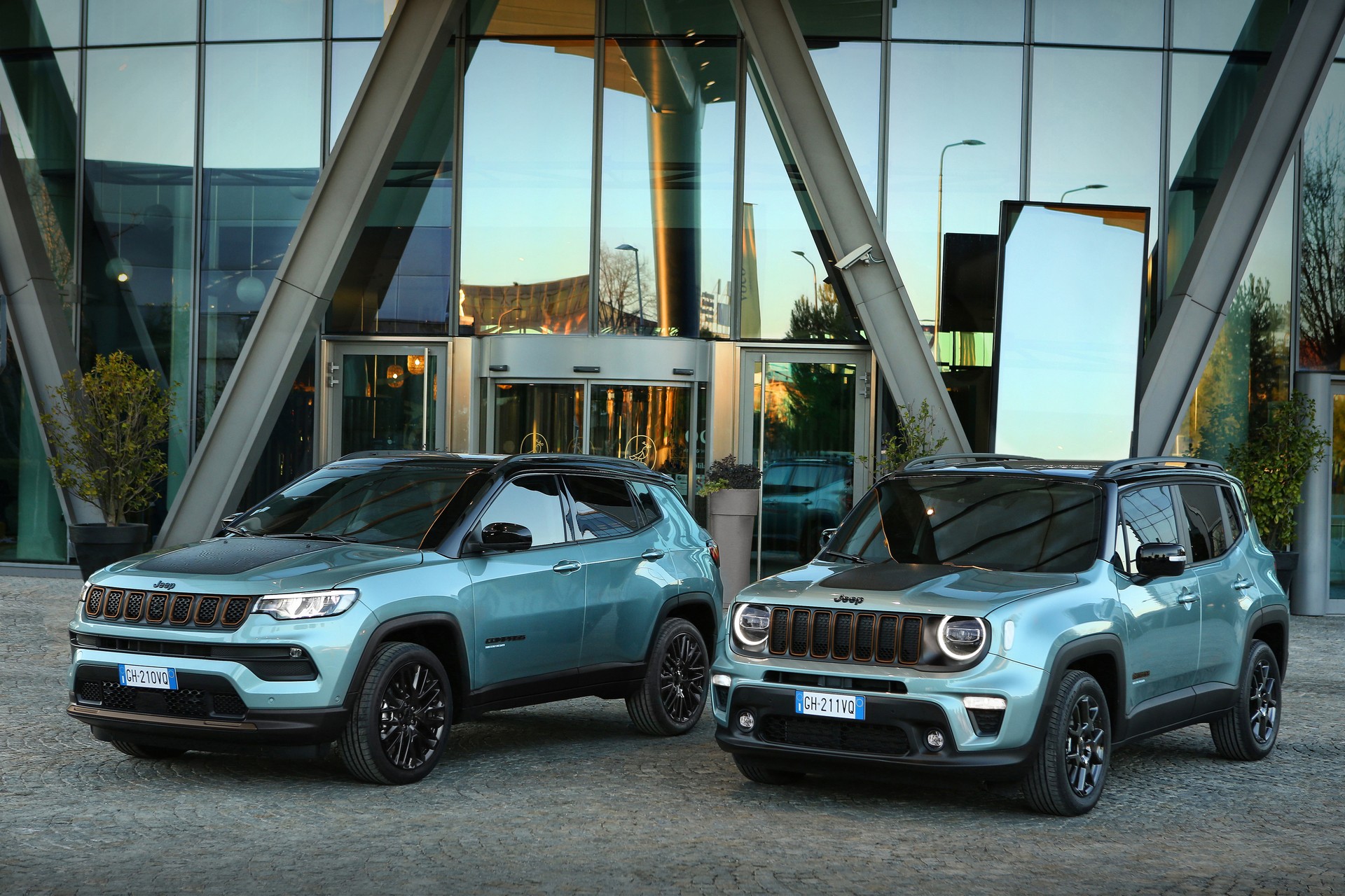 2022 Jeep Renegade Compass E Hybrid 7