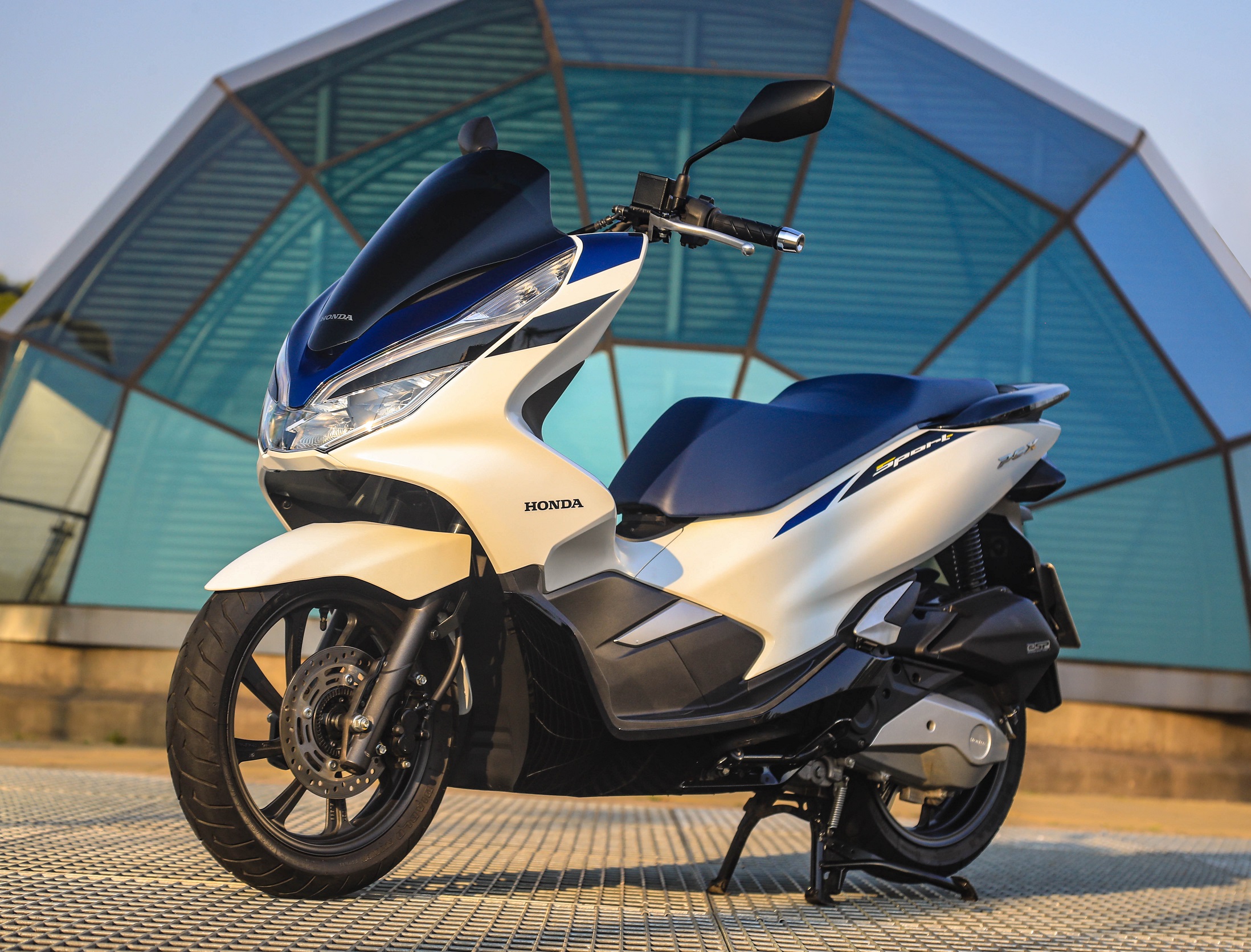 1. Honda Pcx 150 Sport Abs scooters
