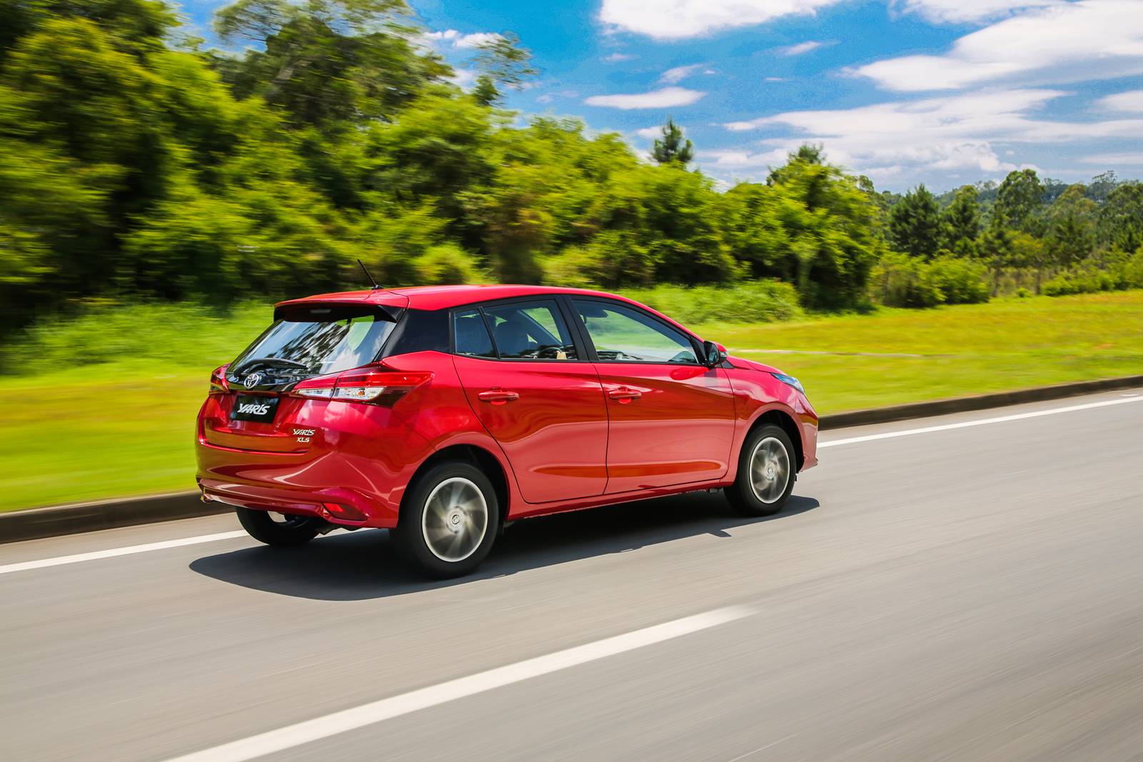 Yaris 2023 27 - comparativo Honda City x Toyota Yaris