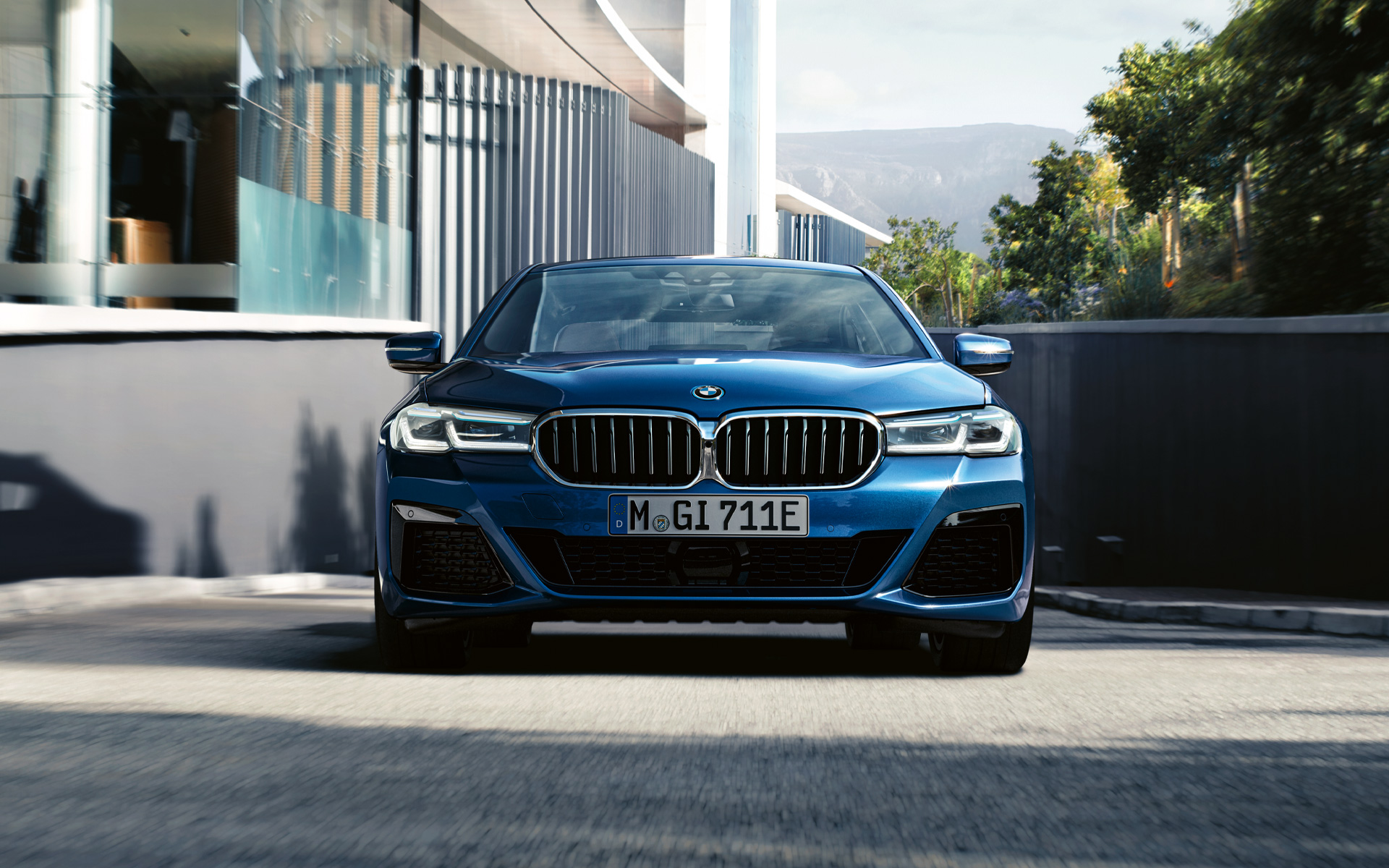 BMW 530e M Sport carro elétrico ou híbrido