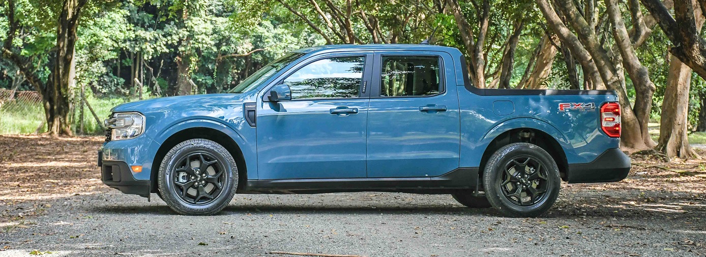  Laterais da picape Ford Maverick não têm ornamentos. Rodas são de 17 polegadas em tom preto