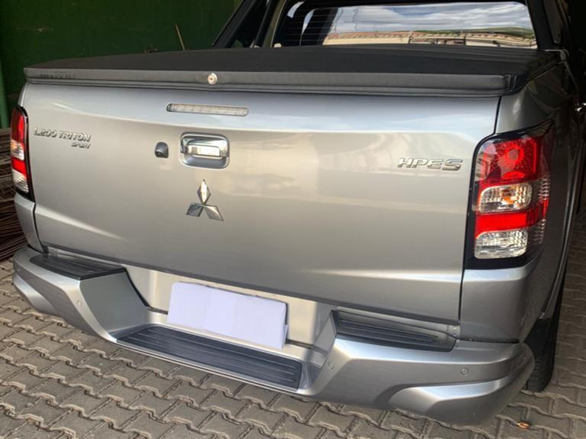 Mitsubishi L200 Triton 2.4 16v Turbo Diesel Sport Hpes Cd 4p 4x4 Automatico Wmimagem11083157817 Nova picapes médias