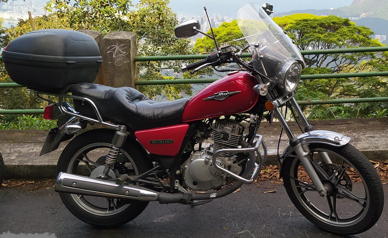 Suzuki Intruder 125 Com Banco Erê