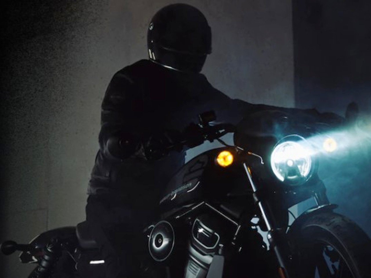 Harley Davidson Sportster Teaser 4 29032022 48740 1280 960