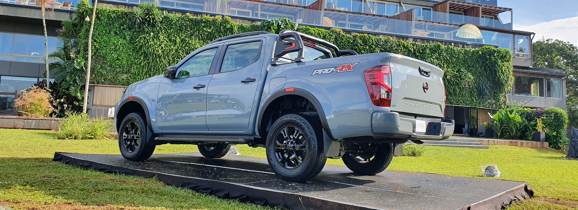  Nova Nissan Frontier chega em seis versões e com duas opções de motorização