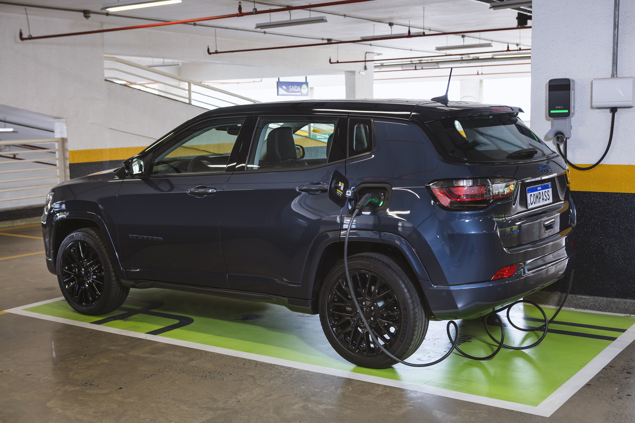 Jeep Compass 4xe Ambientadas (13)