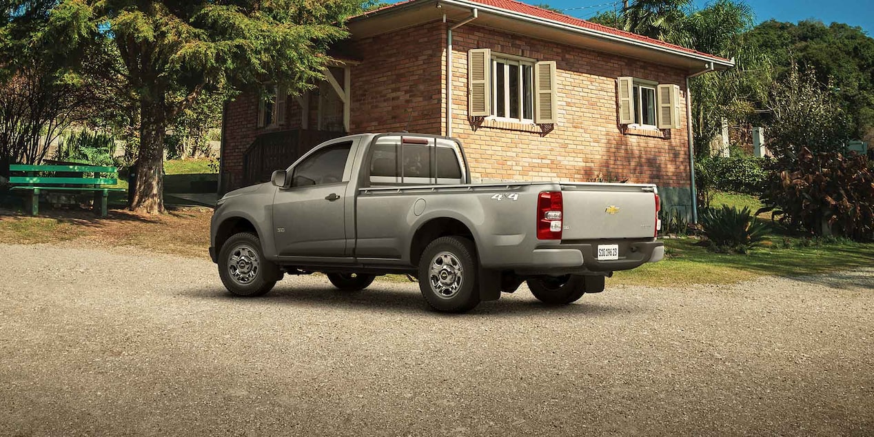  Chevrolet S10 na configuração LS cabine simples leva só 14 kg a menos que a rival da Ford