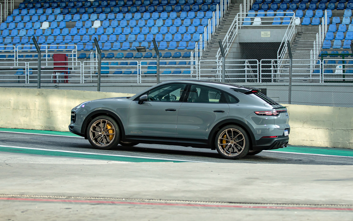 Porsche Cayenne Turbo Gt 2023 Traseira
