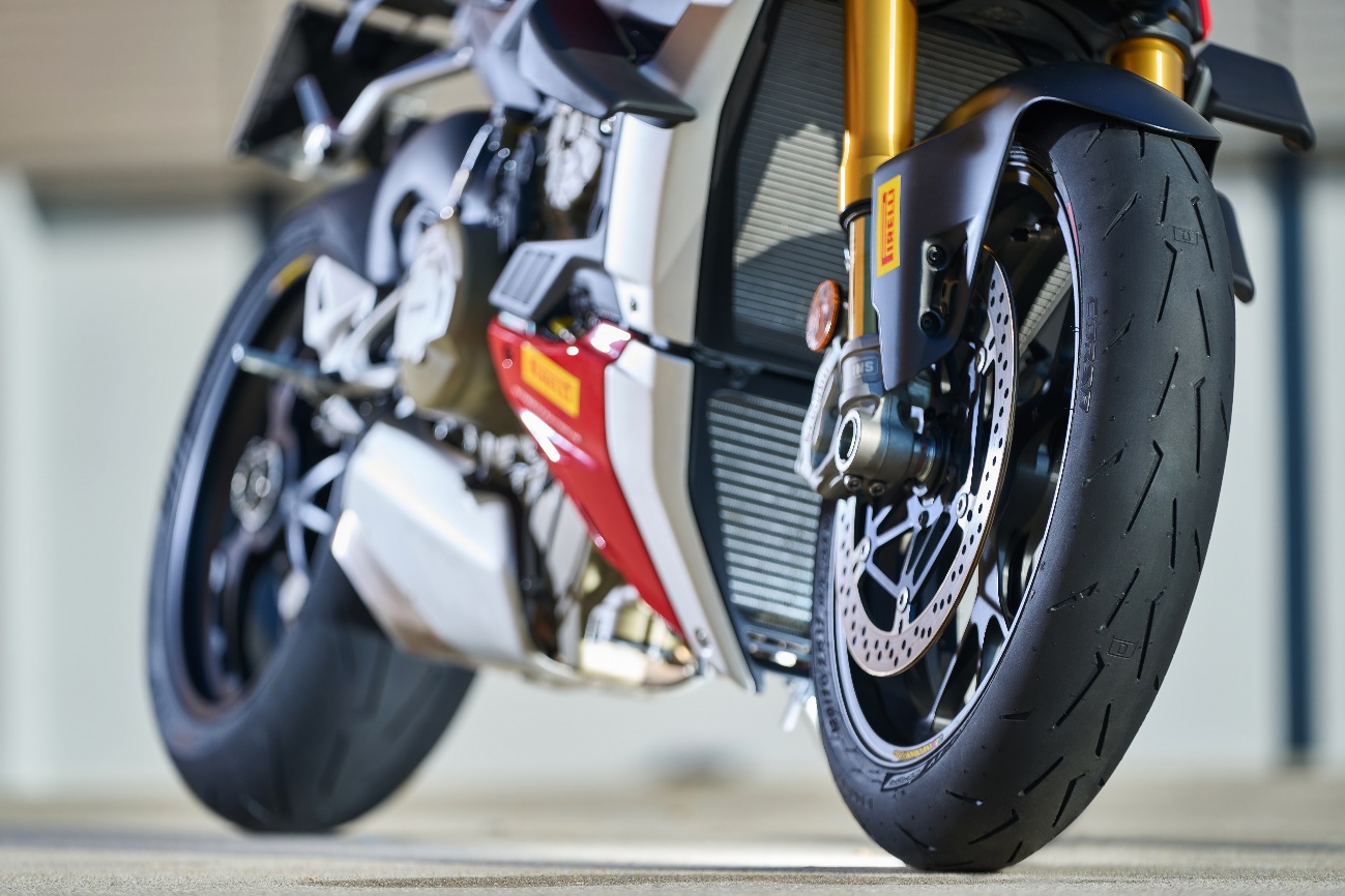 Pirelli Diablo Rosso Corsa Iv 5