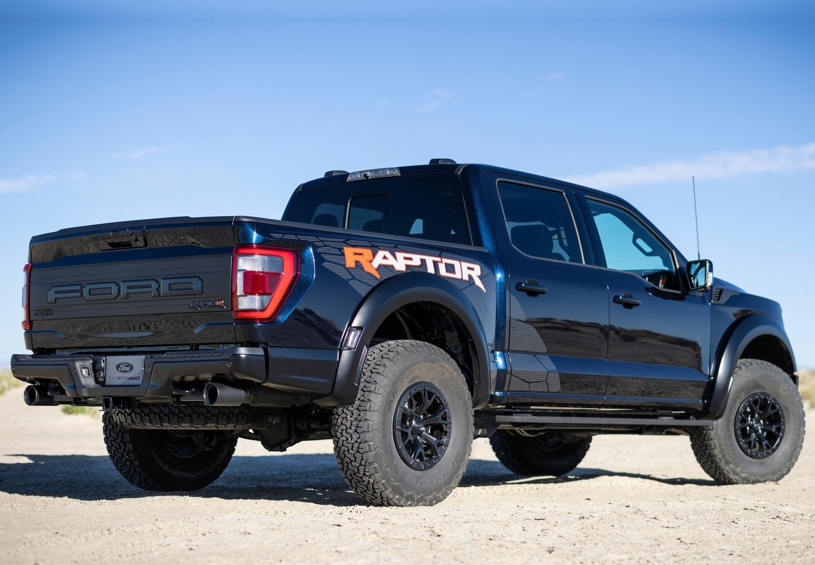 F 150 Raptor R 2023 Traseira