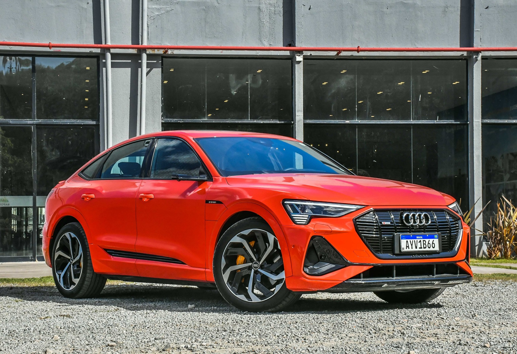 Duelo Audi etron Sportback x MercedesBenz EQC