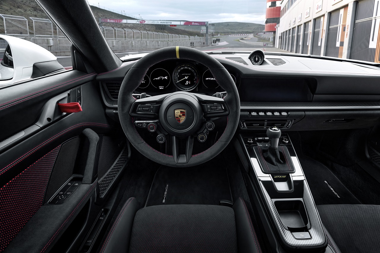 Porsche 911 Gt3 Rs (6)