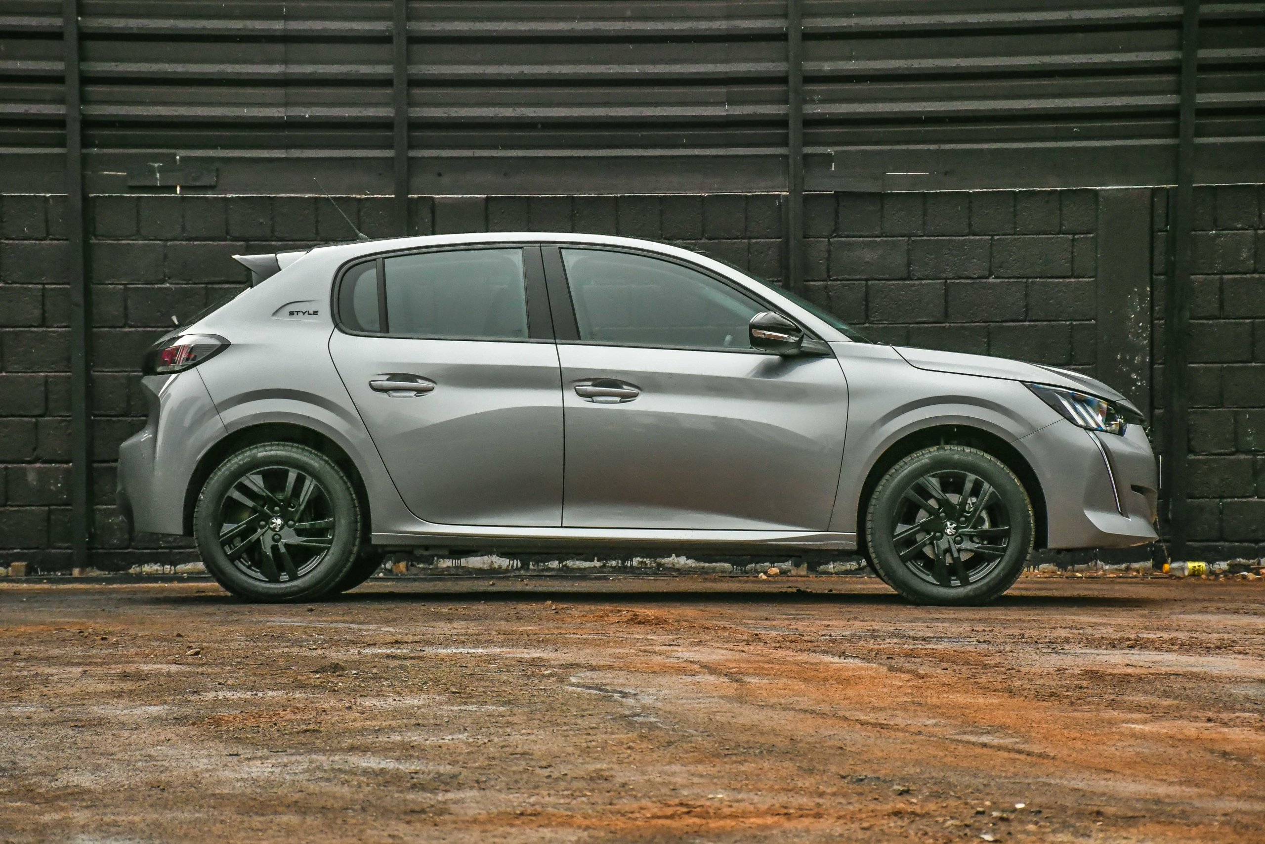  Novo Peugeot 208 Style 1.0 Firefly aposta em um design arrojado para conquistar o consumidor de Ônix e HB20.