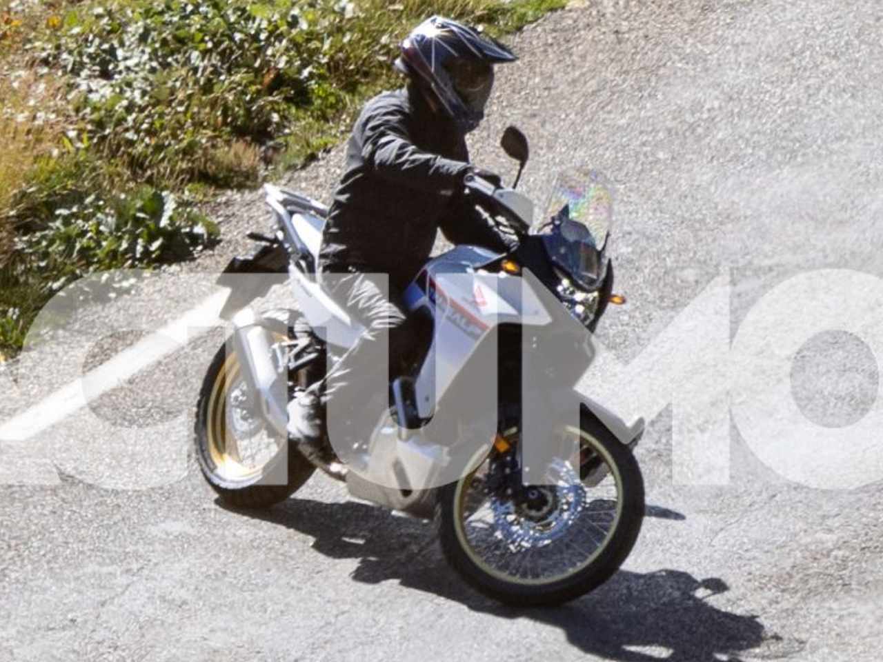 Honda Xl 750 Transalp 1