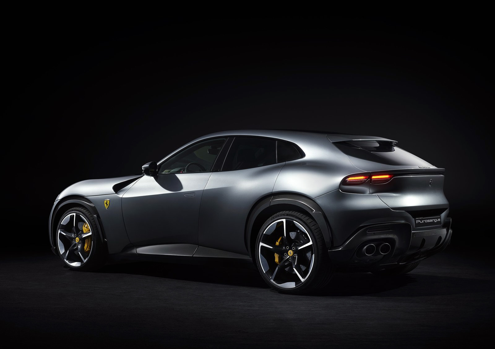 Ferrari Purosangue 2023 1600 0a