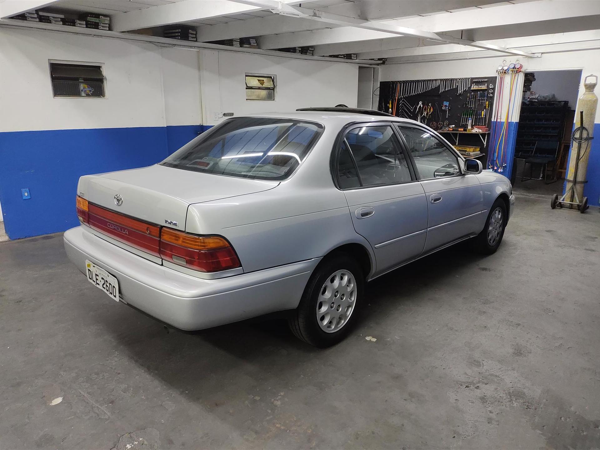 Toyota Corolla 1.8 Le 16v Gasolina 4p Automatico Wmimagem21352504721