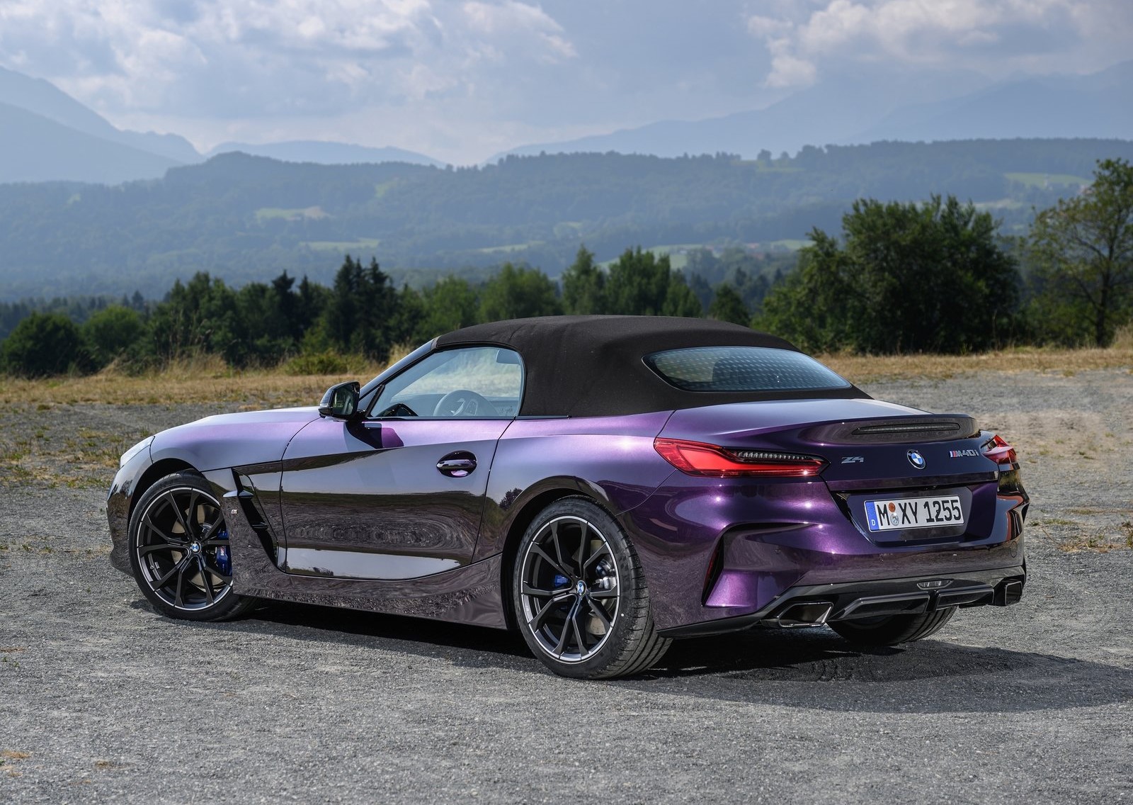 BMW atualiza o Z4 Roadster com detalhes da série M