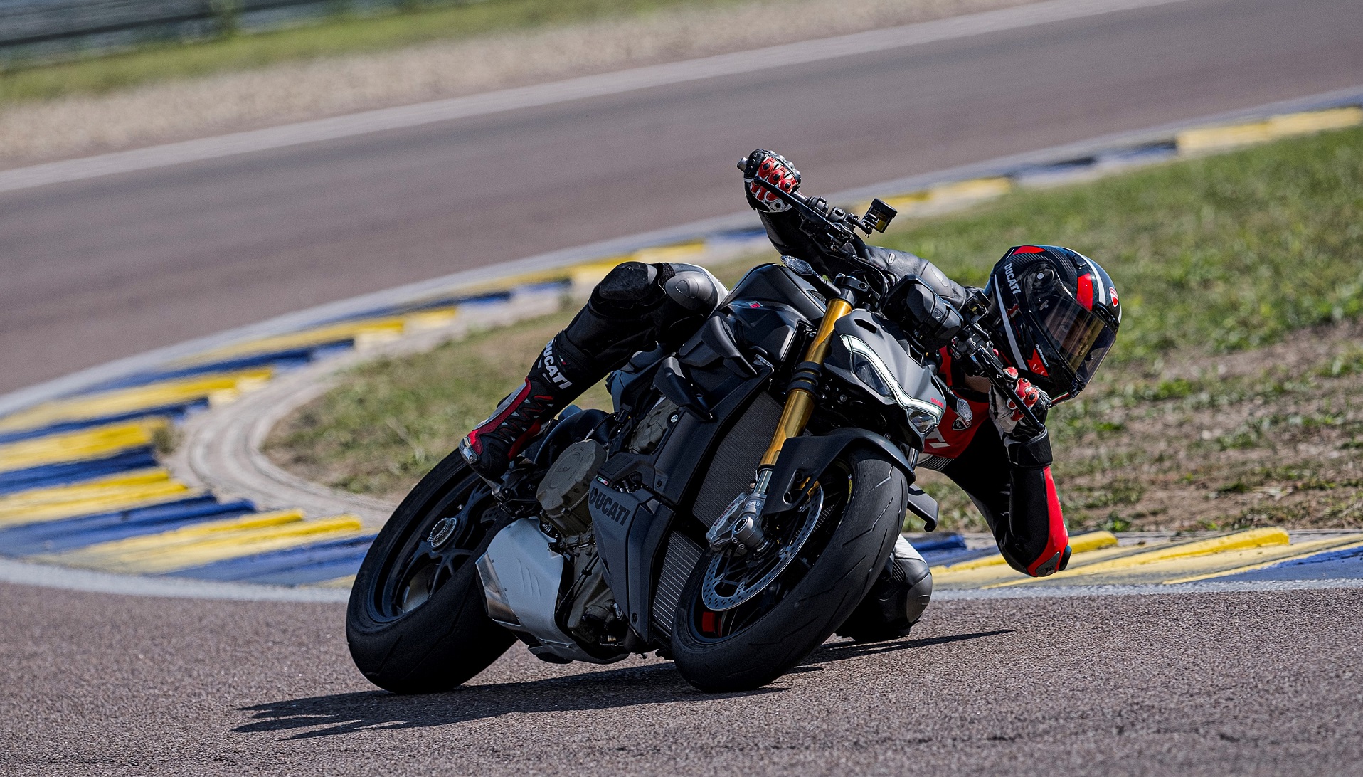 Ducati revela as novas motos Streetfighter V4 e V4 SP2