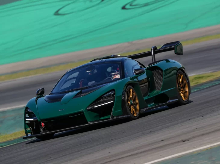 Recorde: McLaren Senna é o novo dono de Interlagos