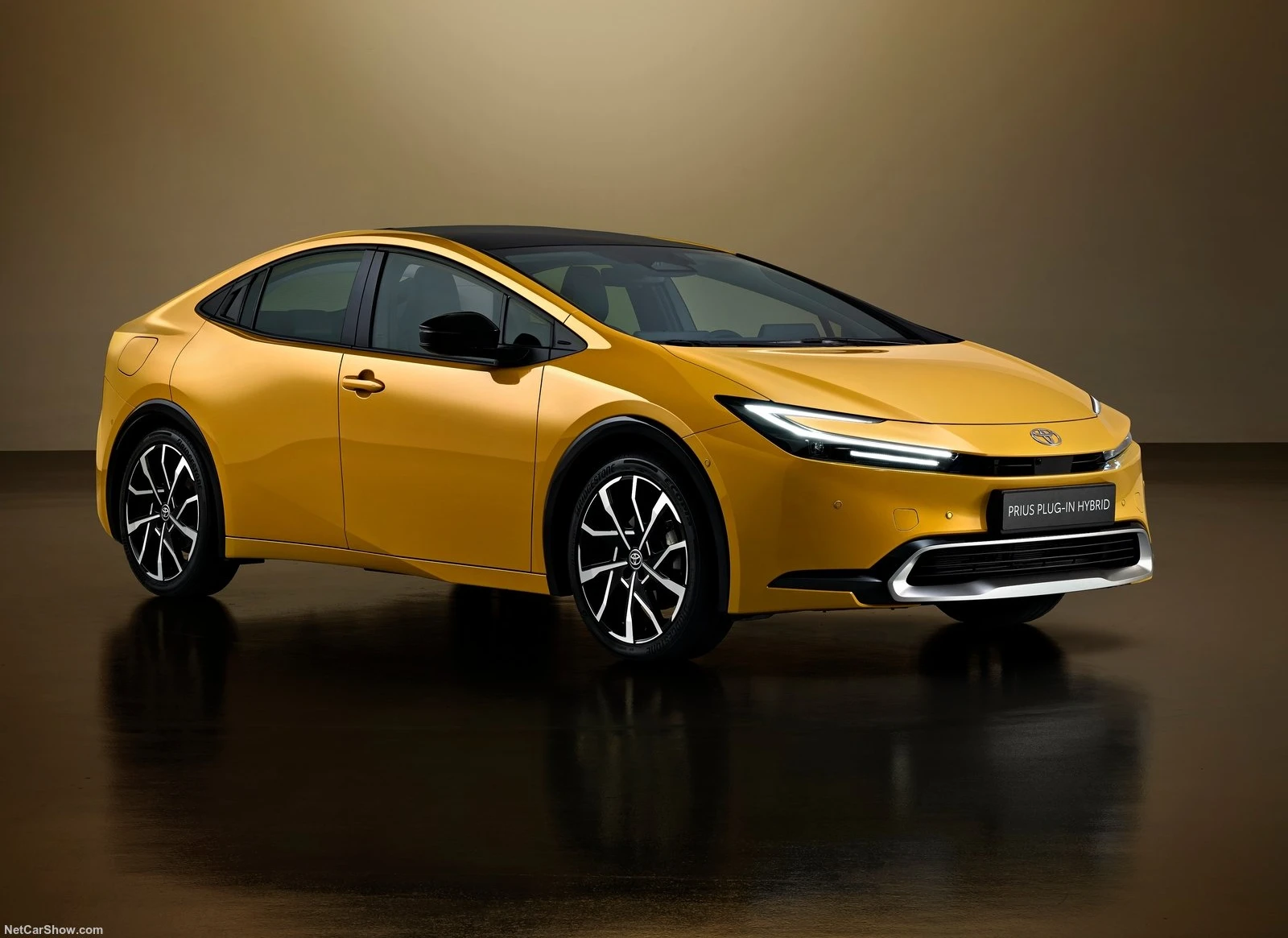 Toyota Prius 2024 02