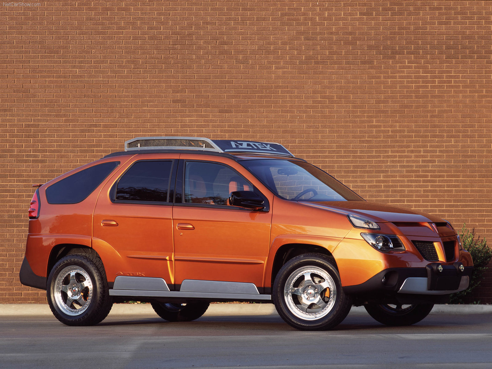 Pontiac Aztek Srv 2001 1600 01