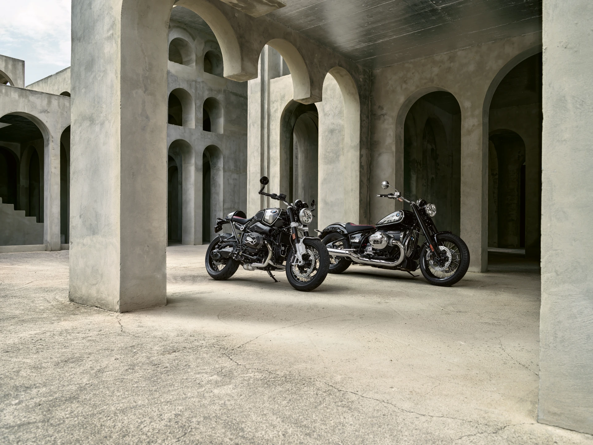 R 18 e R nineT de 100 anos