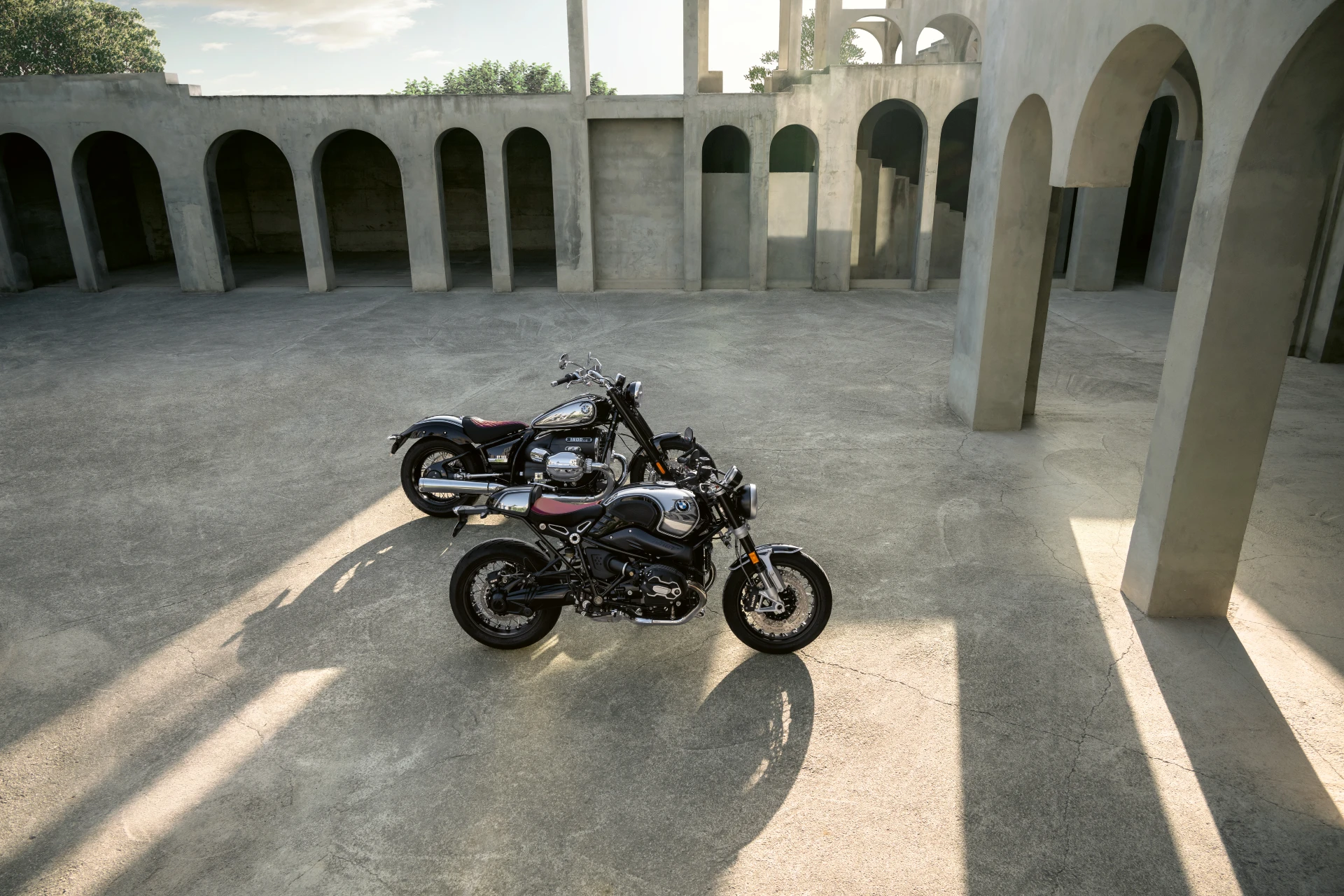 R 18 e R nineT de 100 anos