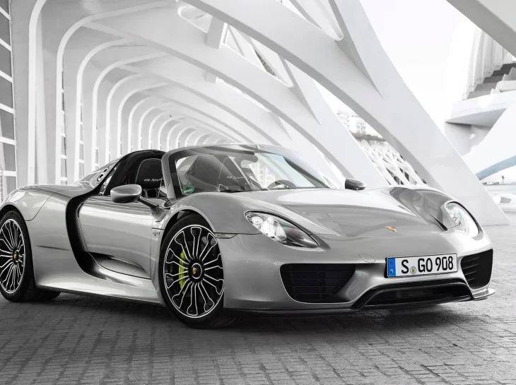 Porsche 918 Spyder tem o IPVA 2023 mais caro de SP