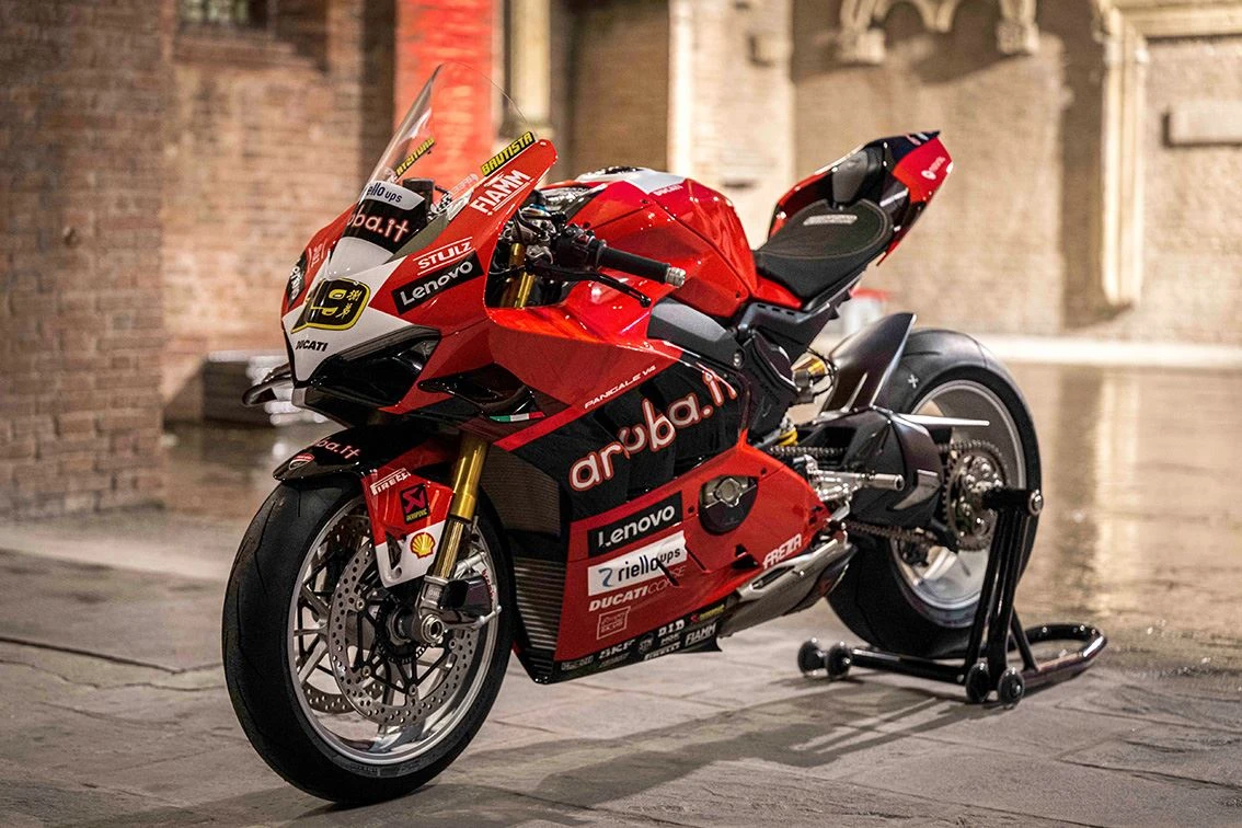 Ducati especial e com 234 cv chega ao Brasil pelo preço de dois