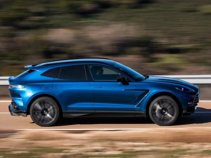 Cinco carros nervosos para acelerar com a família