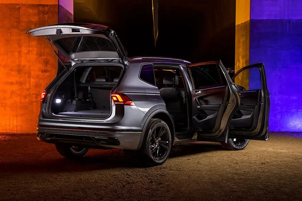 2023 Vw Tiguan Allspace Monochrome 006