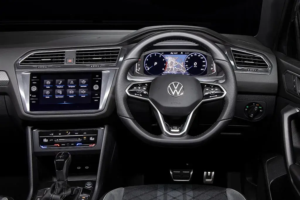2023 Vw Tiguan Allspace Monochrome 010