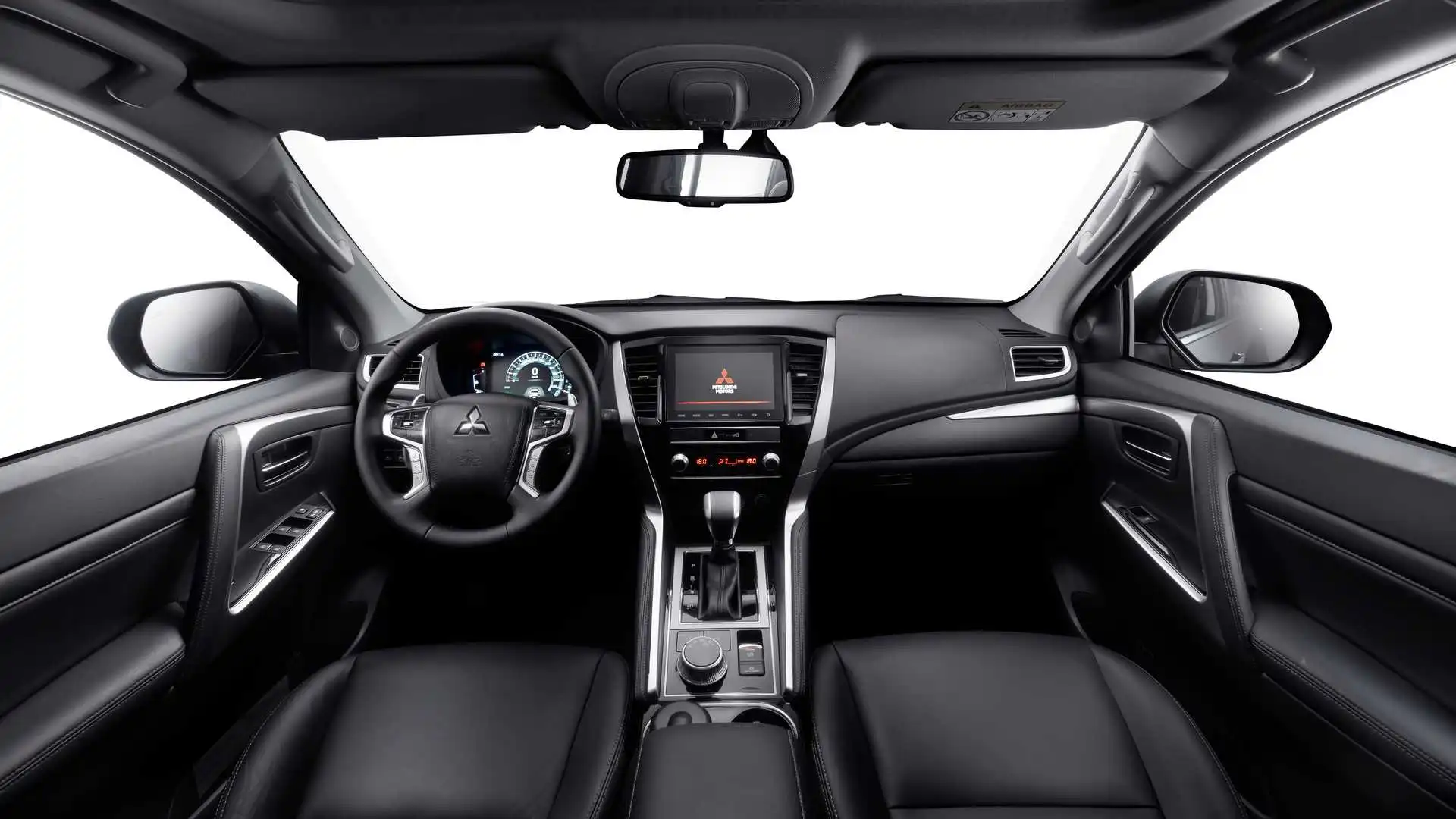 Mitsubishi Pajero Sport 2023 (3)