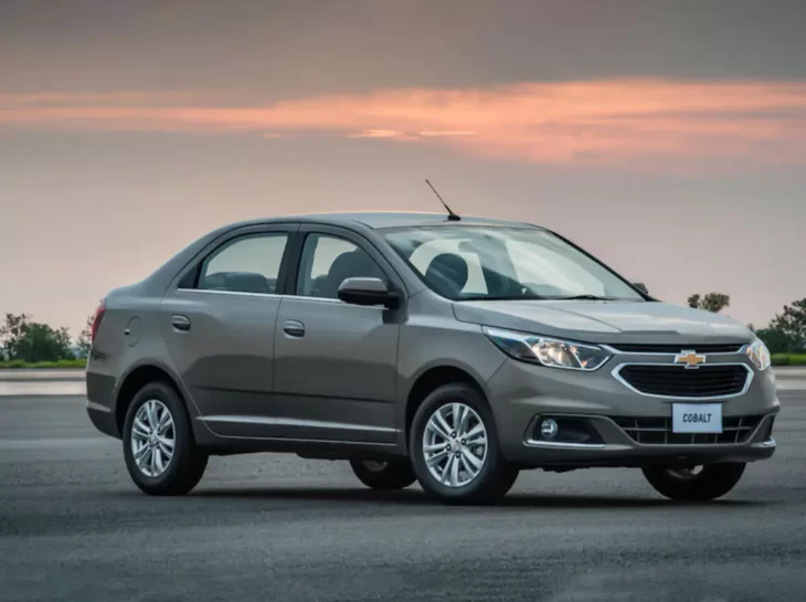 Chevrolet Cobalt usado vale a pena? Dono responde