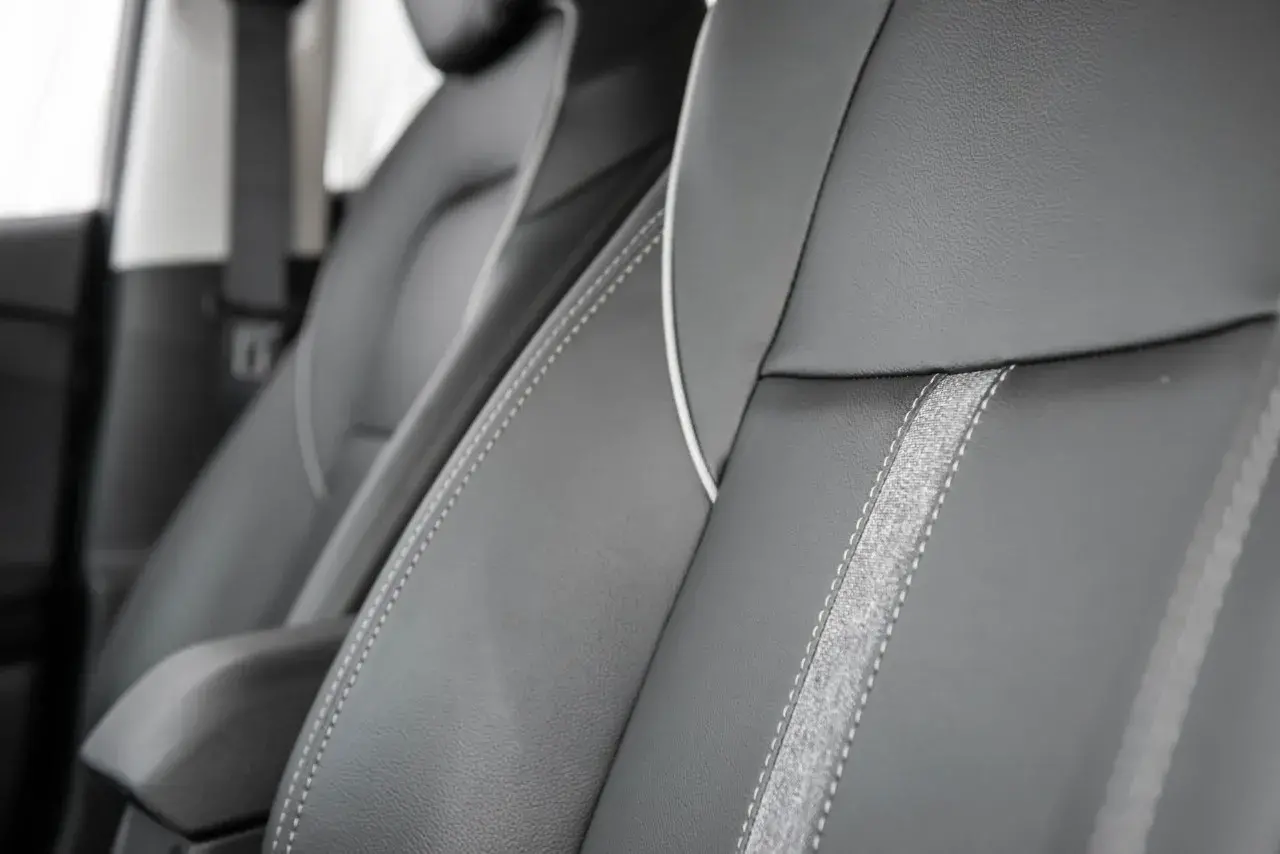 Chevrolet Tracker Midnight 7