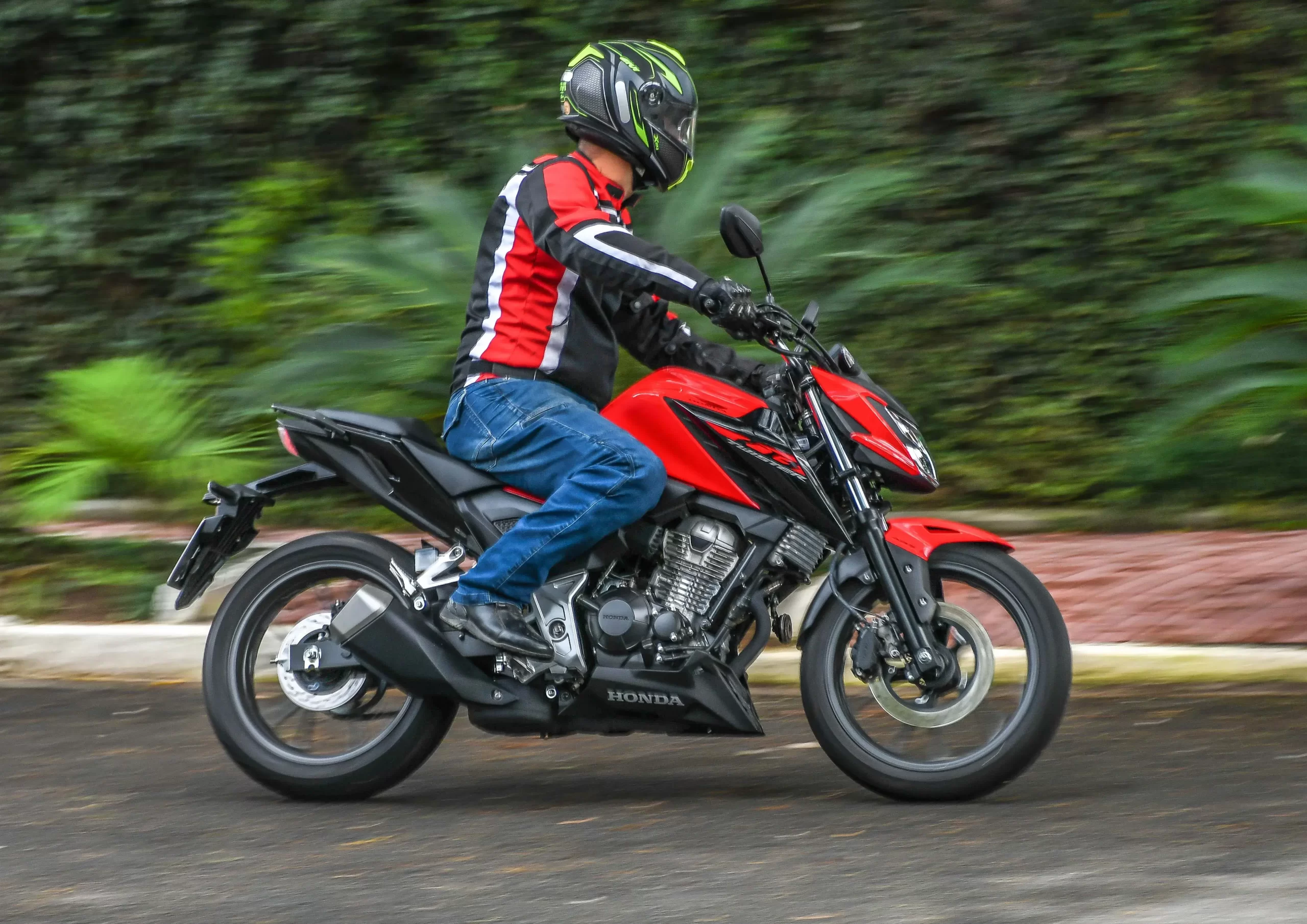 Honda CB 300F Twister