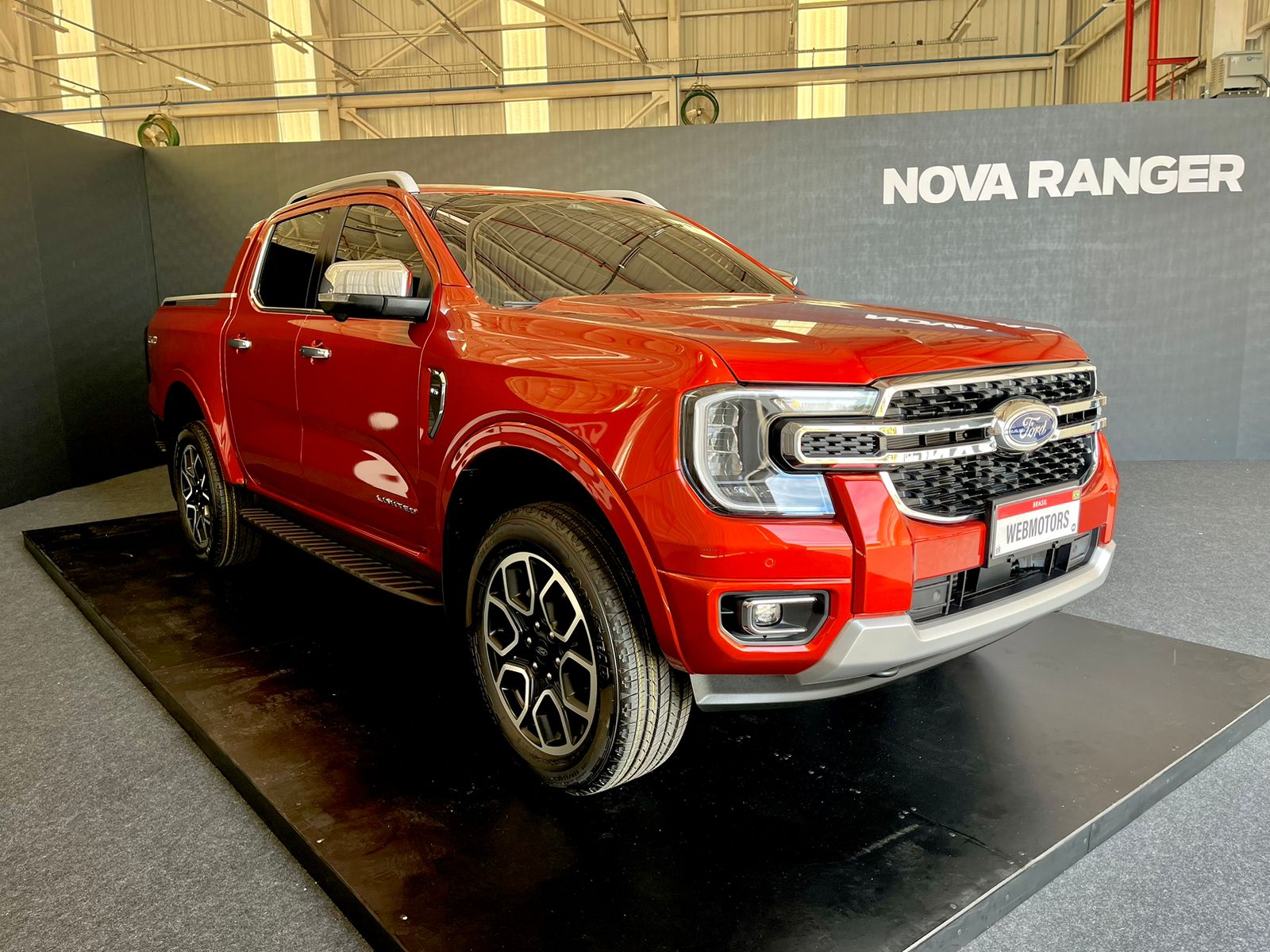 Nova Ford Ranger começa a ser vendida no Brasil