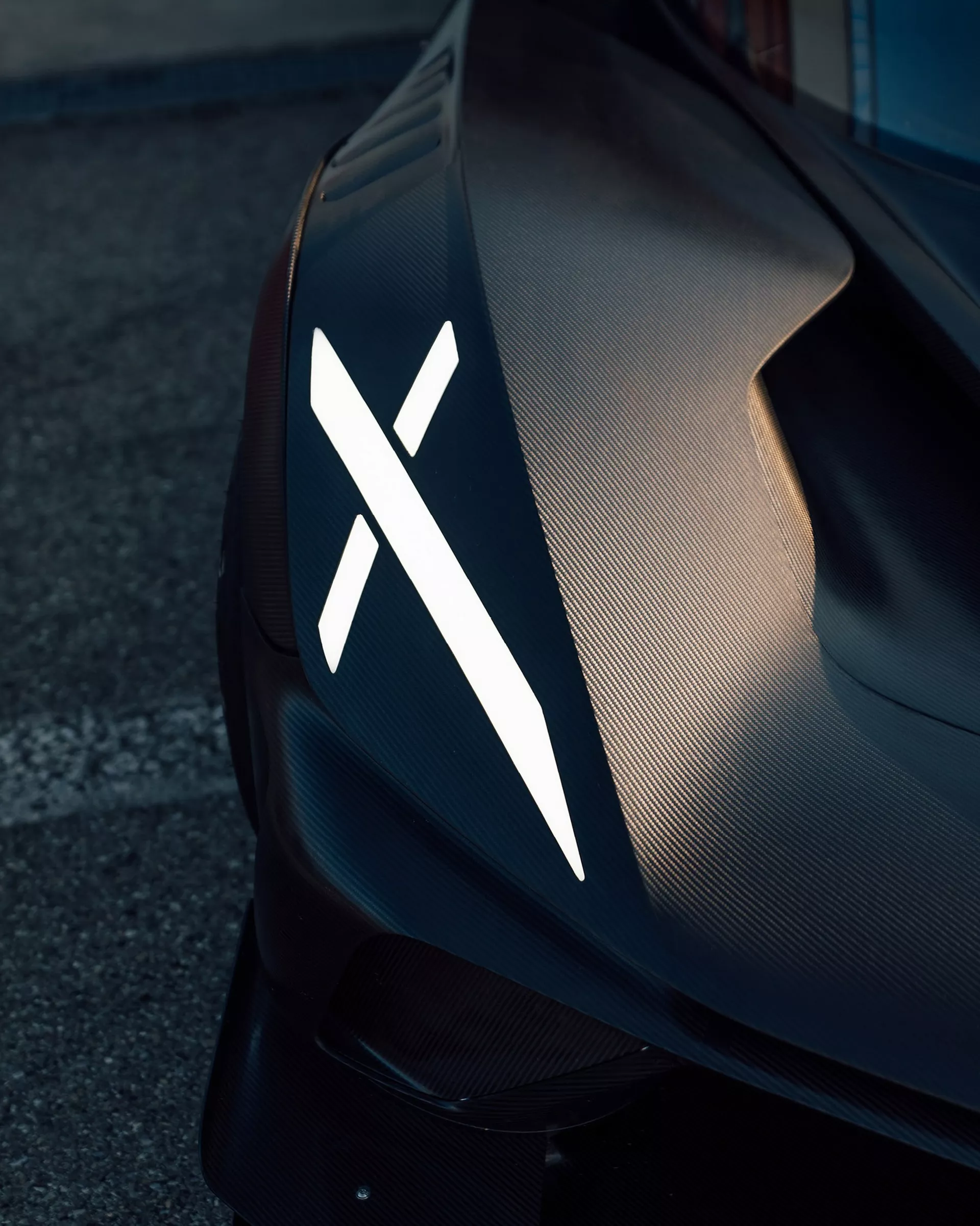 Bugatti Bolide Teaser 1 F3