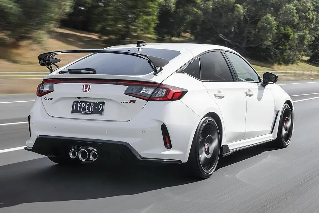 Honda Civic Type R: Aceleramos esse carro esportivo na Webmotors