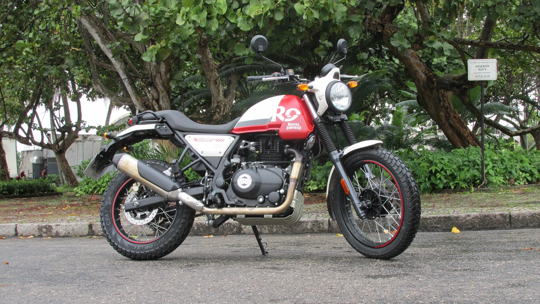 Royal Enfield Scram 411 Roberto Dutra (1)