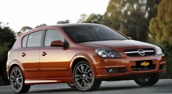 Vectra GT é uma boa opção de carro usado com teto solar por menos de R$ 40 mil