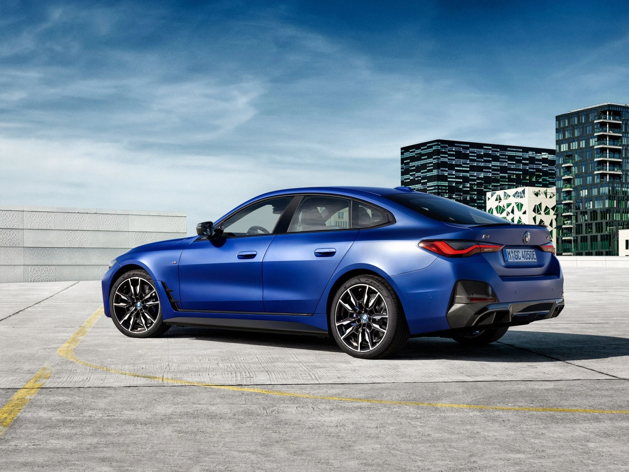 BMW i4 eDrive35 M Sport chega por R$ 419.950 | Webmotors