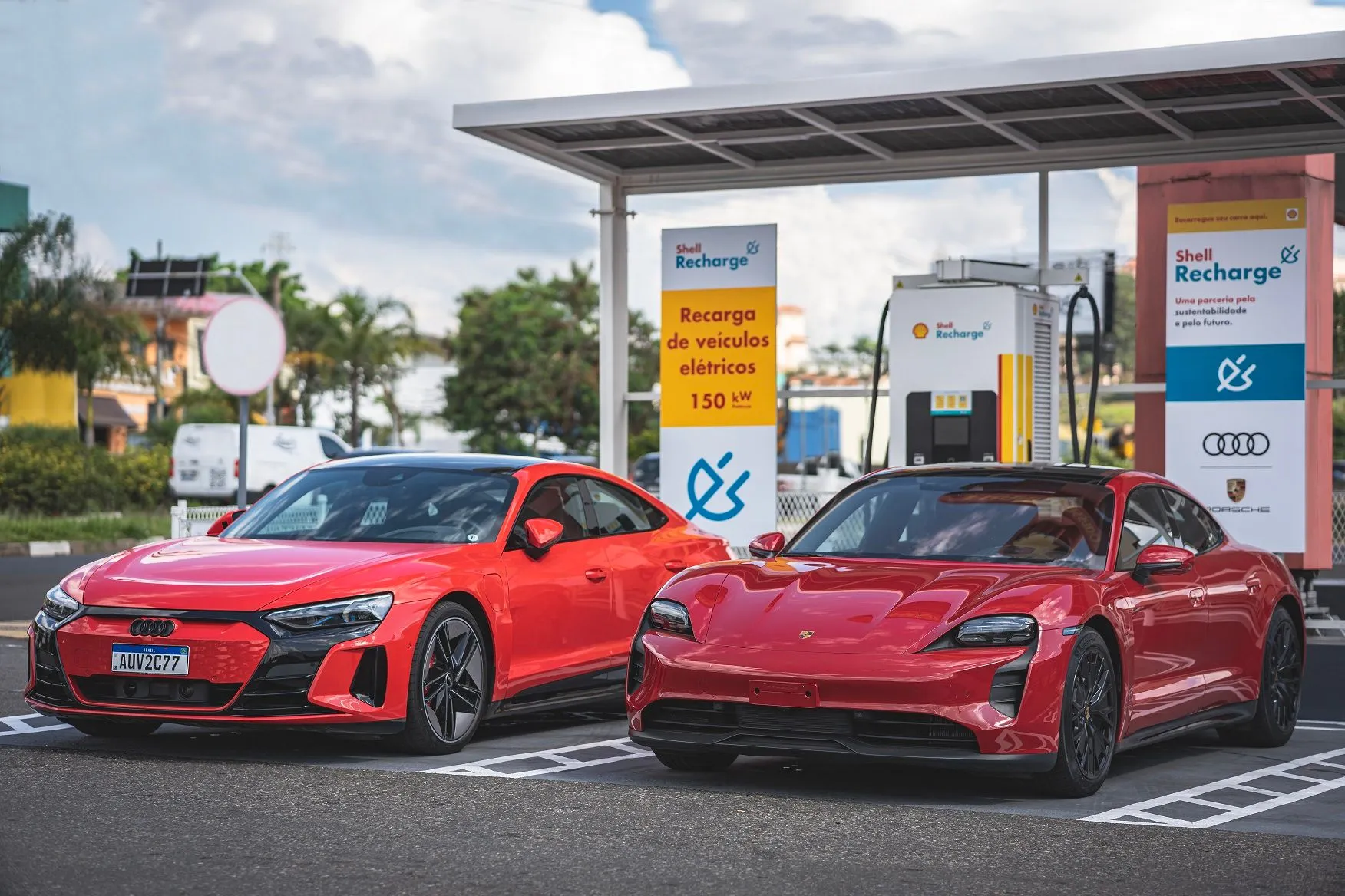 Audi E Porsche E Raizen Carregadores Para Carros Elétricos